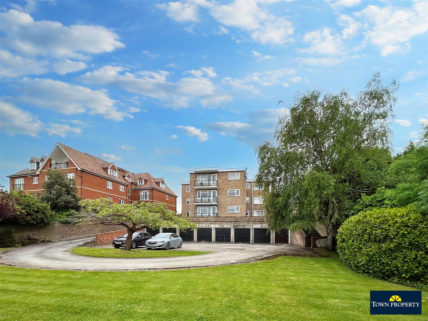 Property Details for Carew Road Eastbourne BN21 2JG Town Property